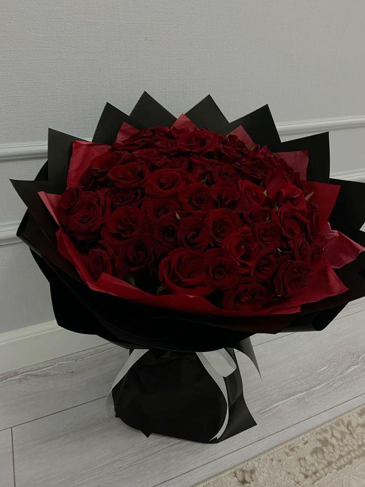 Smart Decision Partners workshop space where corporate flower arrangements are designed and prepared for business delivery